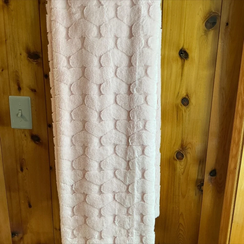 RACHEL ZOE Pink Lovestruck Faux Fur Valentine Throw